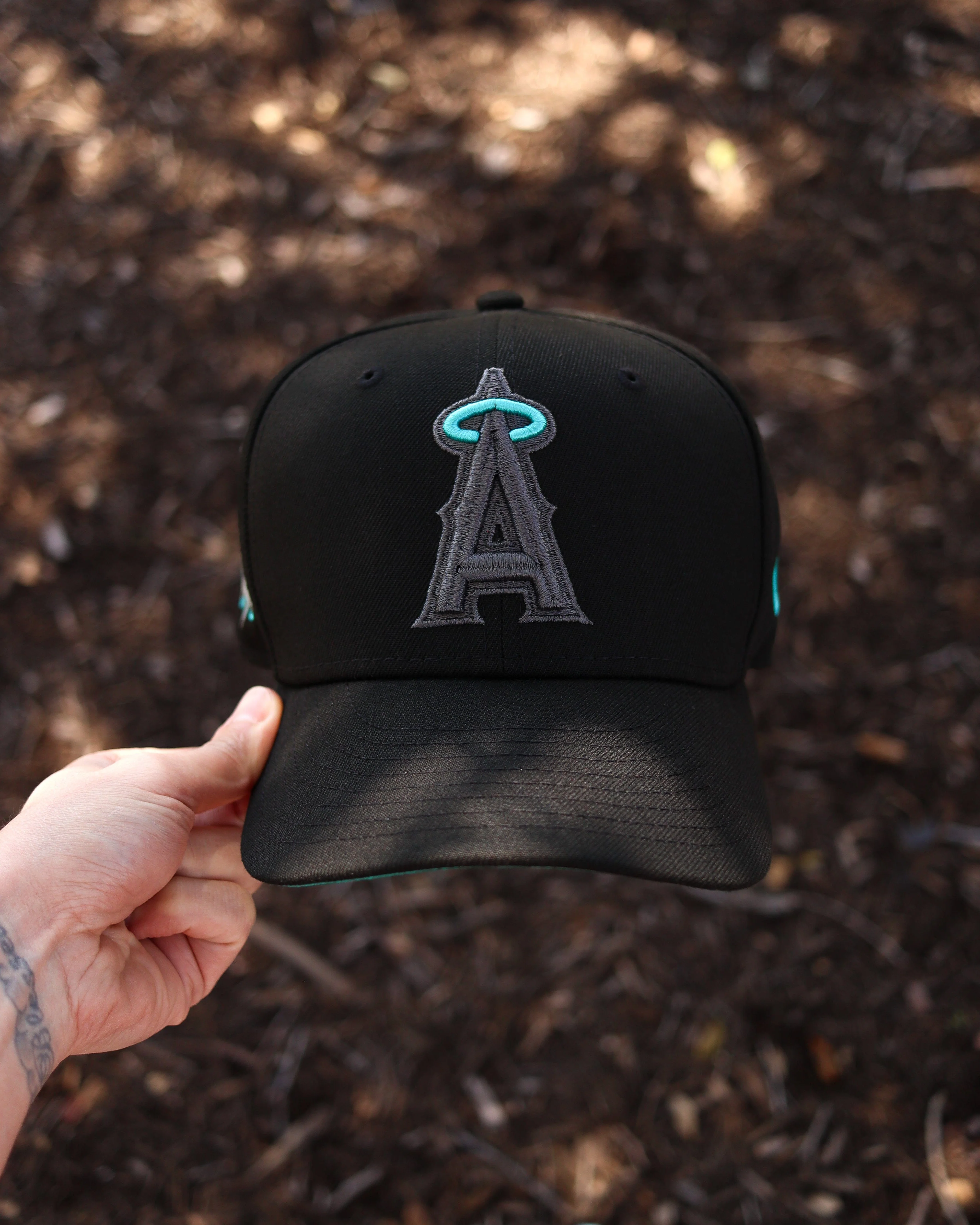 2.0 Tiffany Angels hat - Image 4
