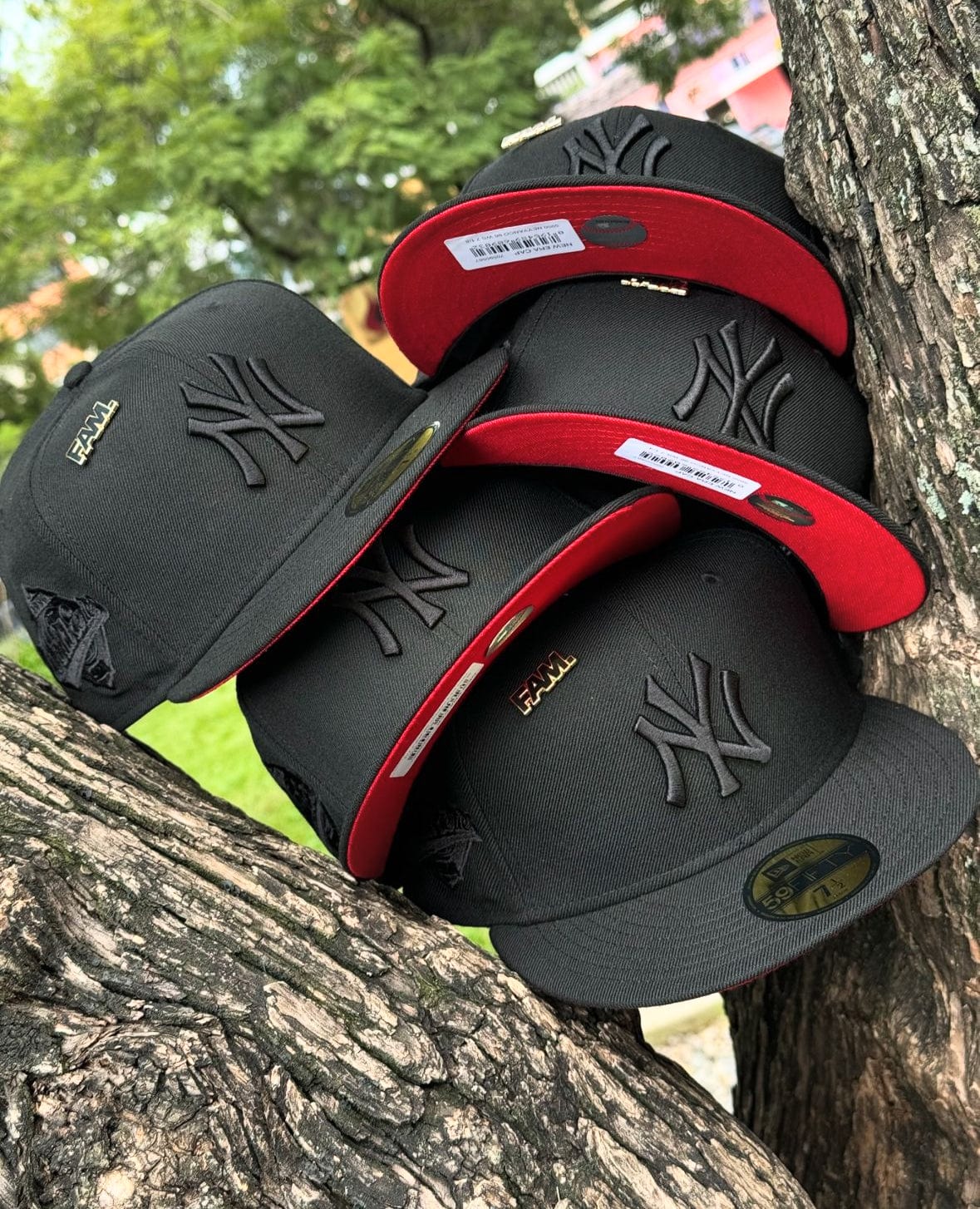 All black yankees (pin not included) - Image 5
