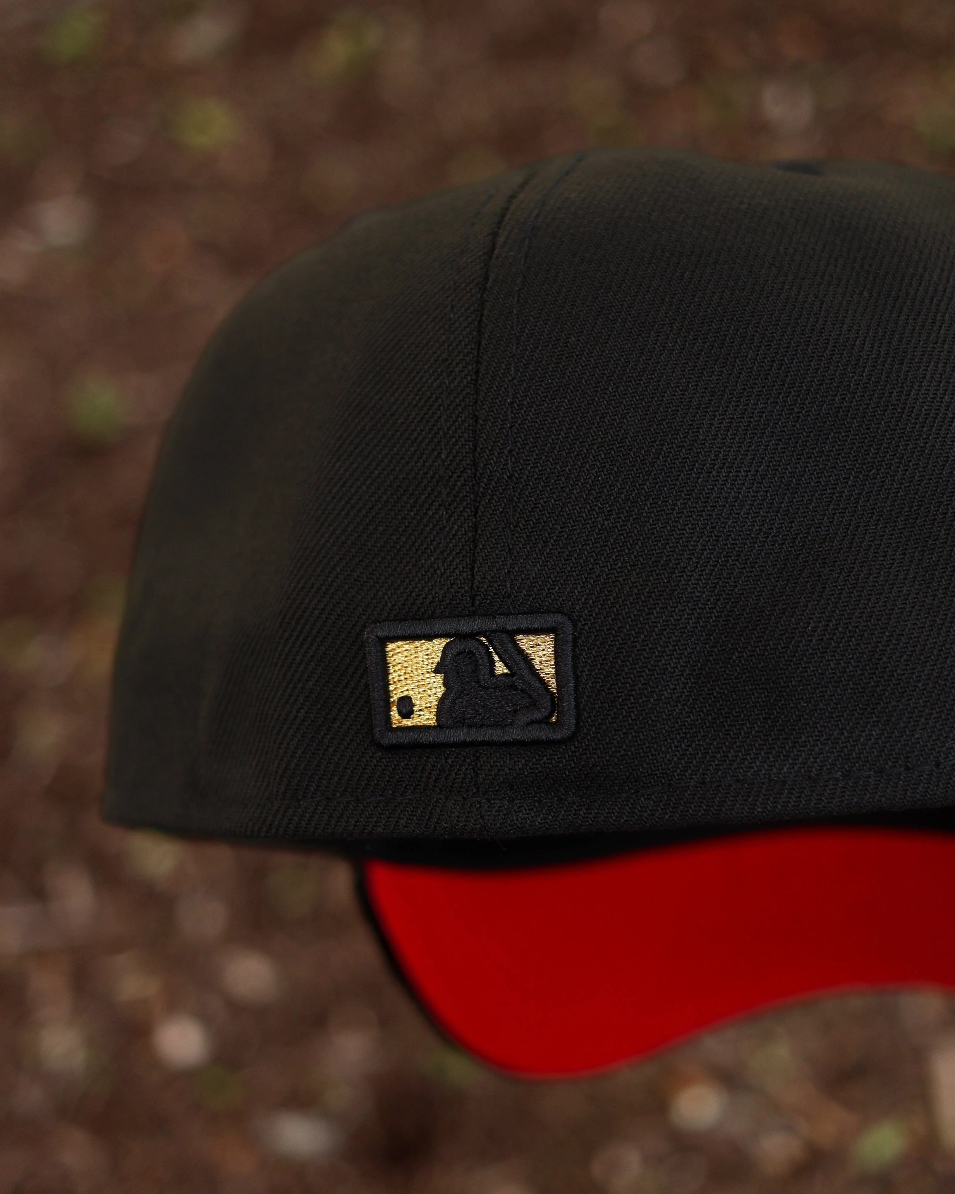 Angels Red/Gold/Black - Image 3