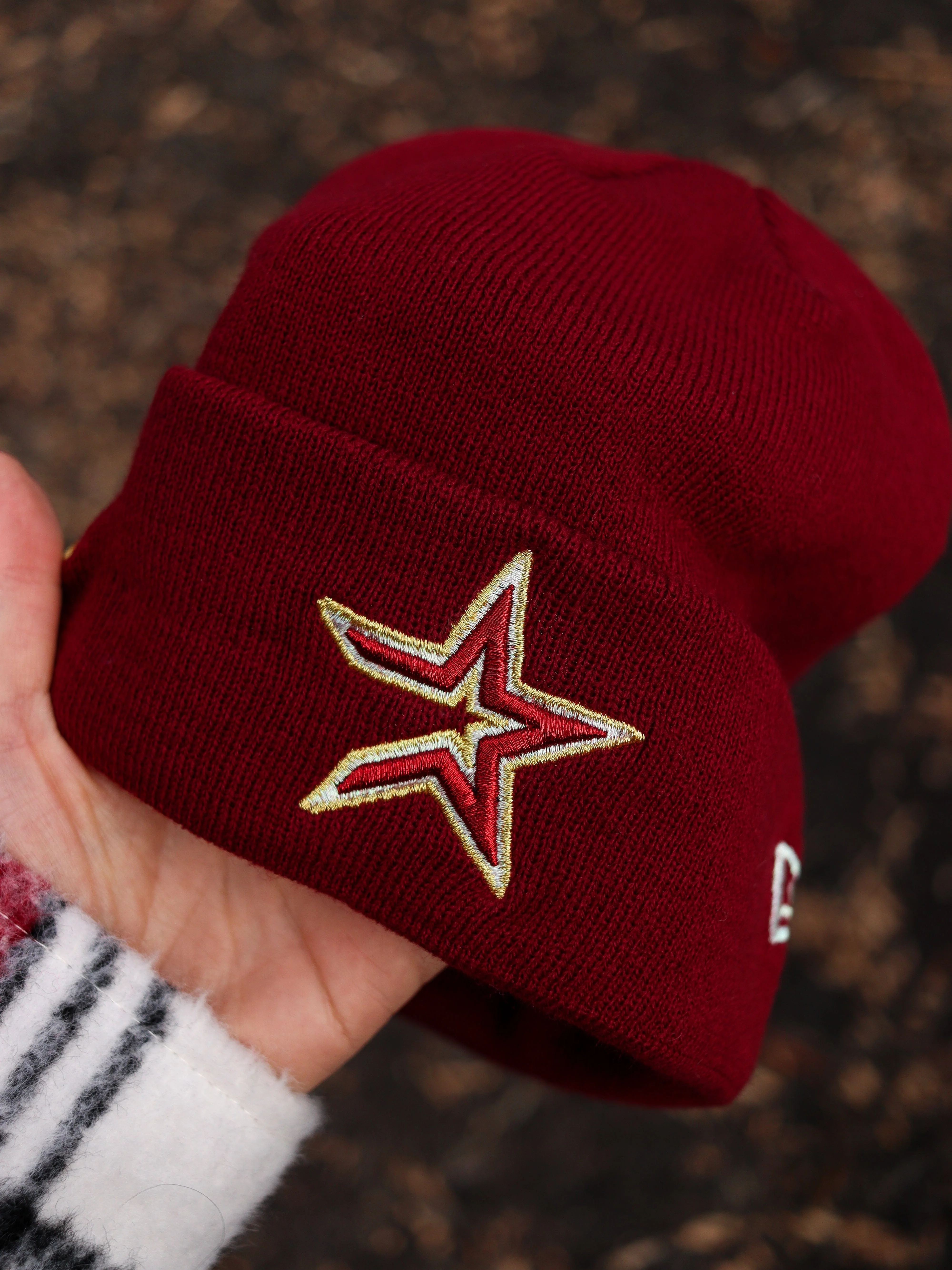 Astros (RED beanie) 05 WS - Image 4