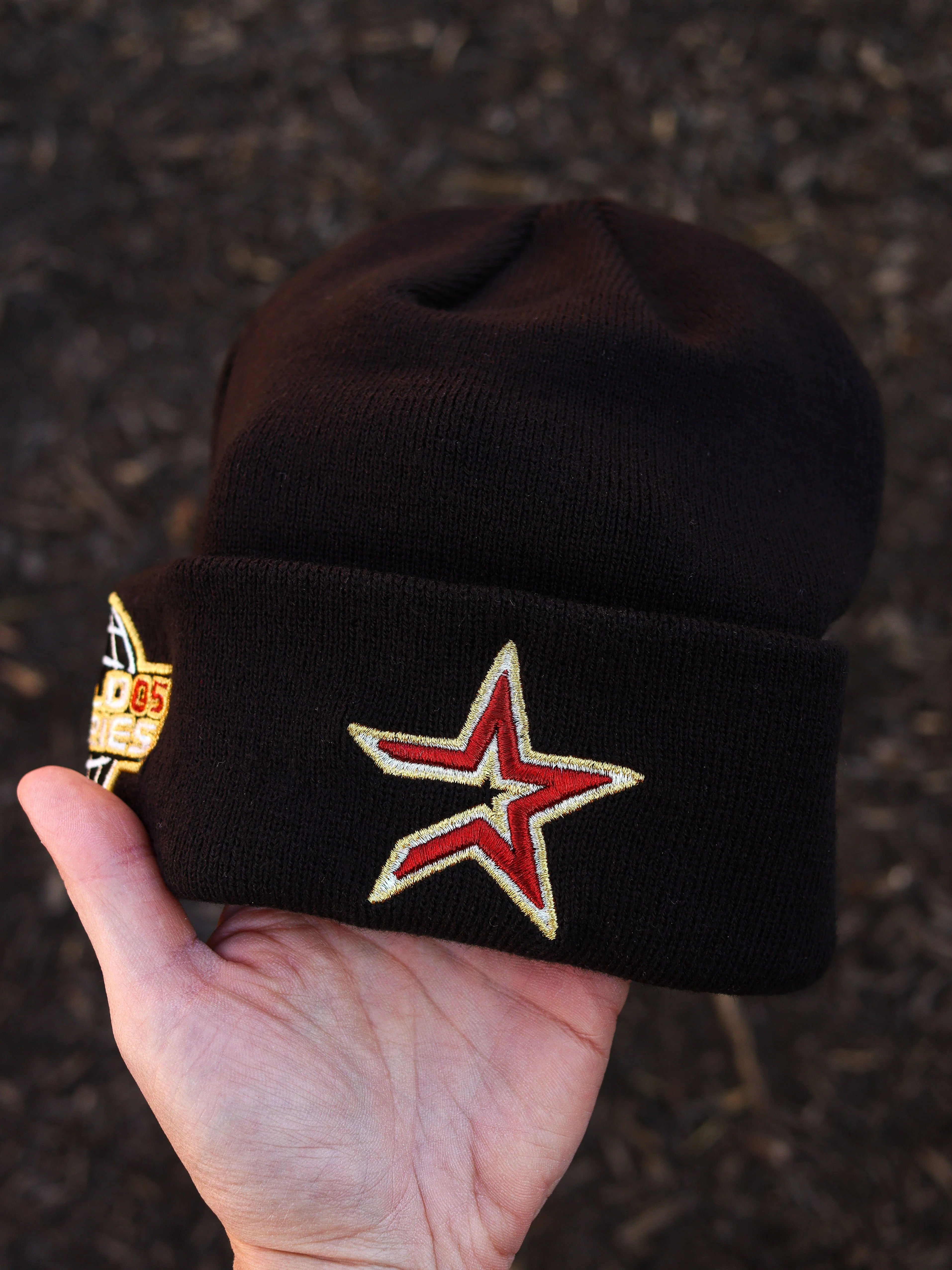 Astros (black beanie) (05WS patch)