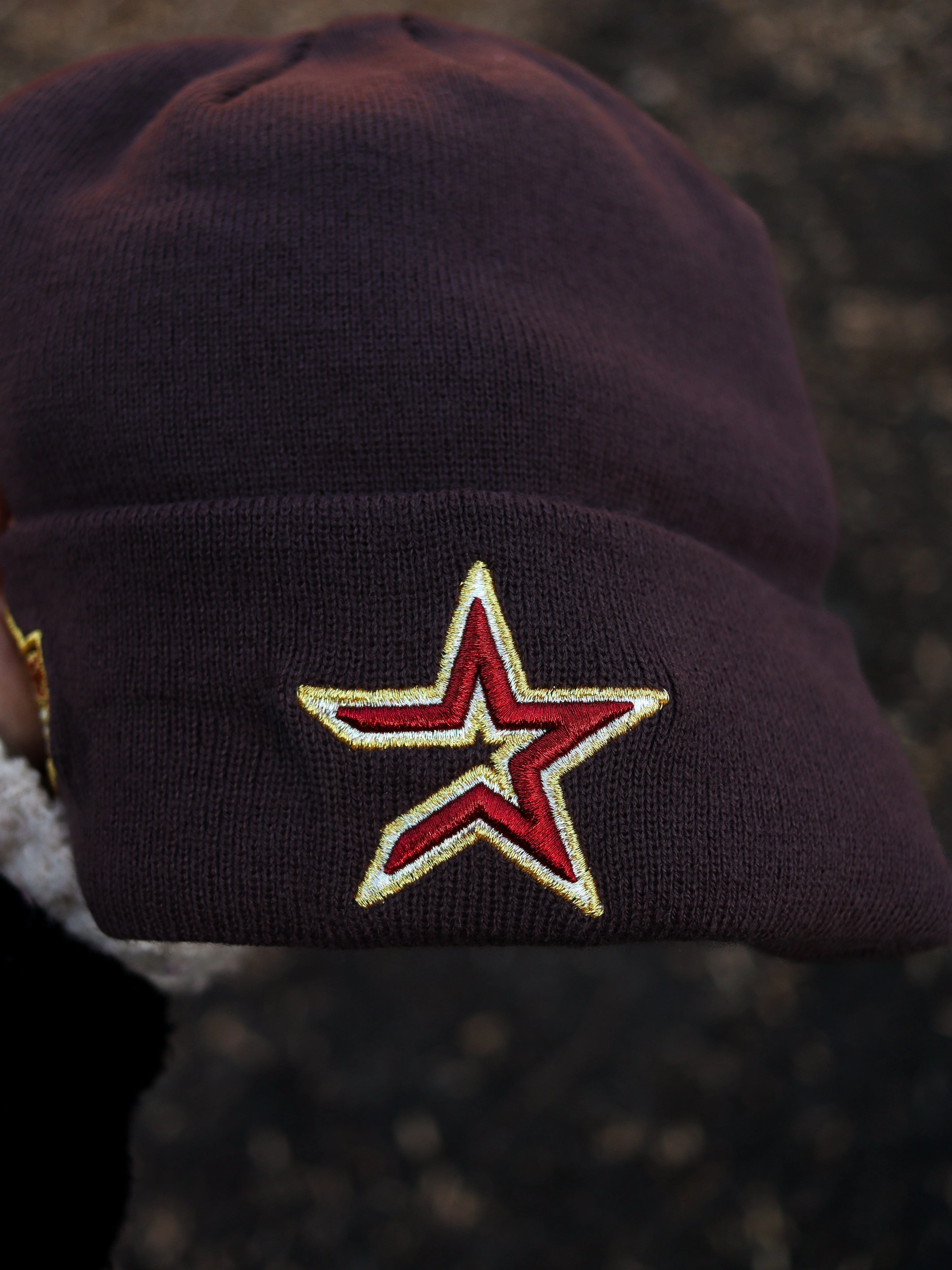 Astros (brown beanie) 05 WS - Image 3