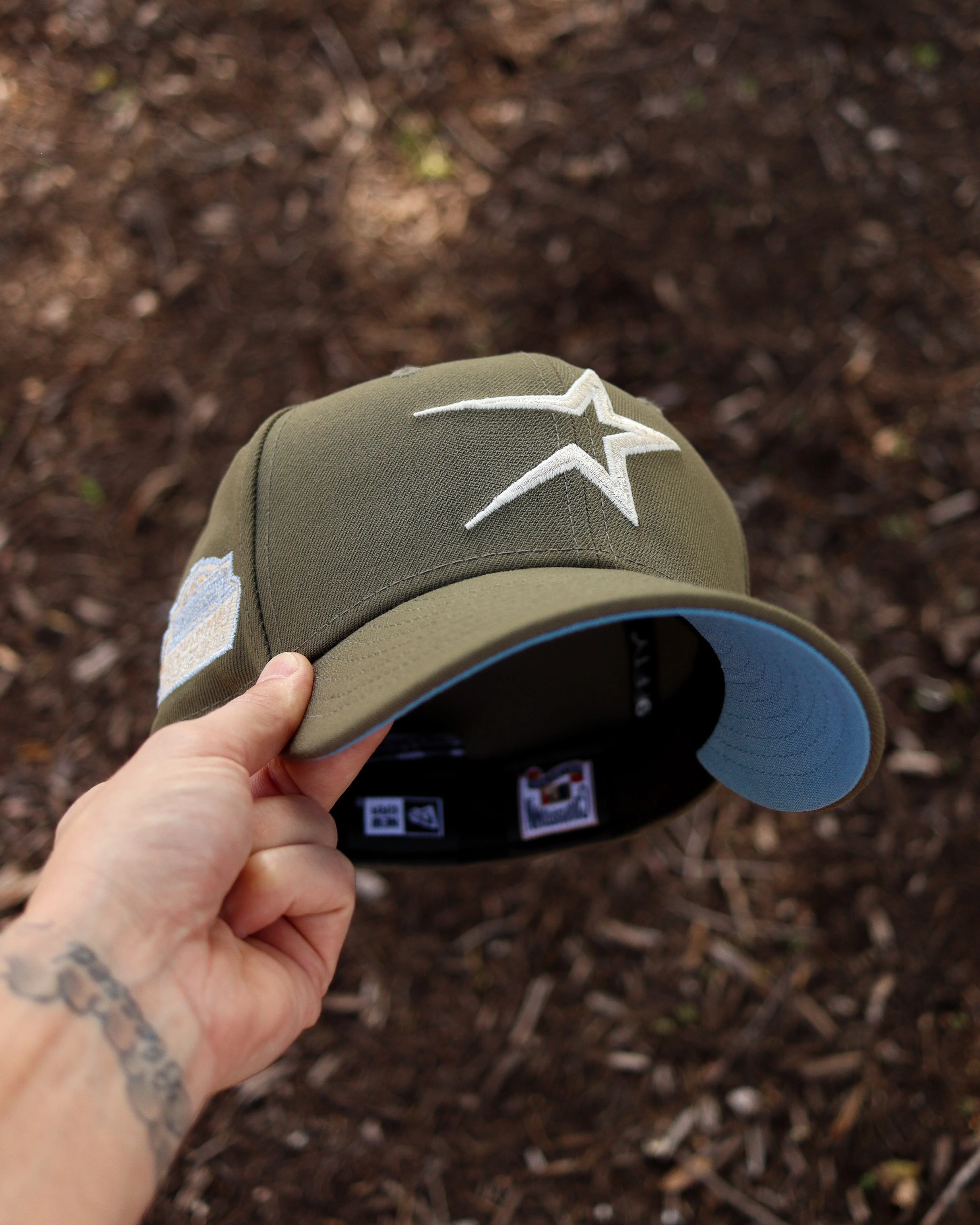 Astros olive icy