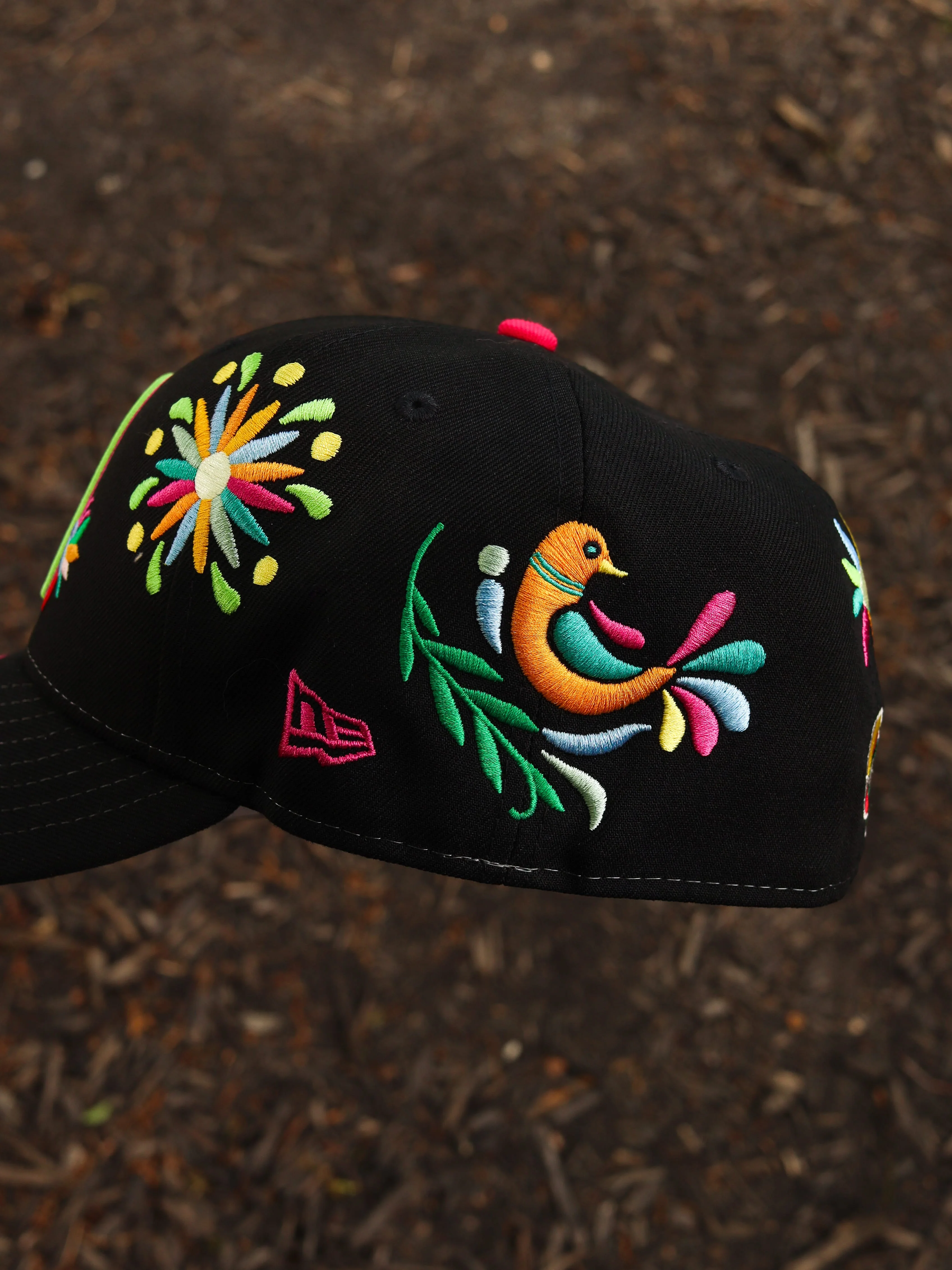 Black mexico flower design - Image 5