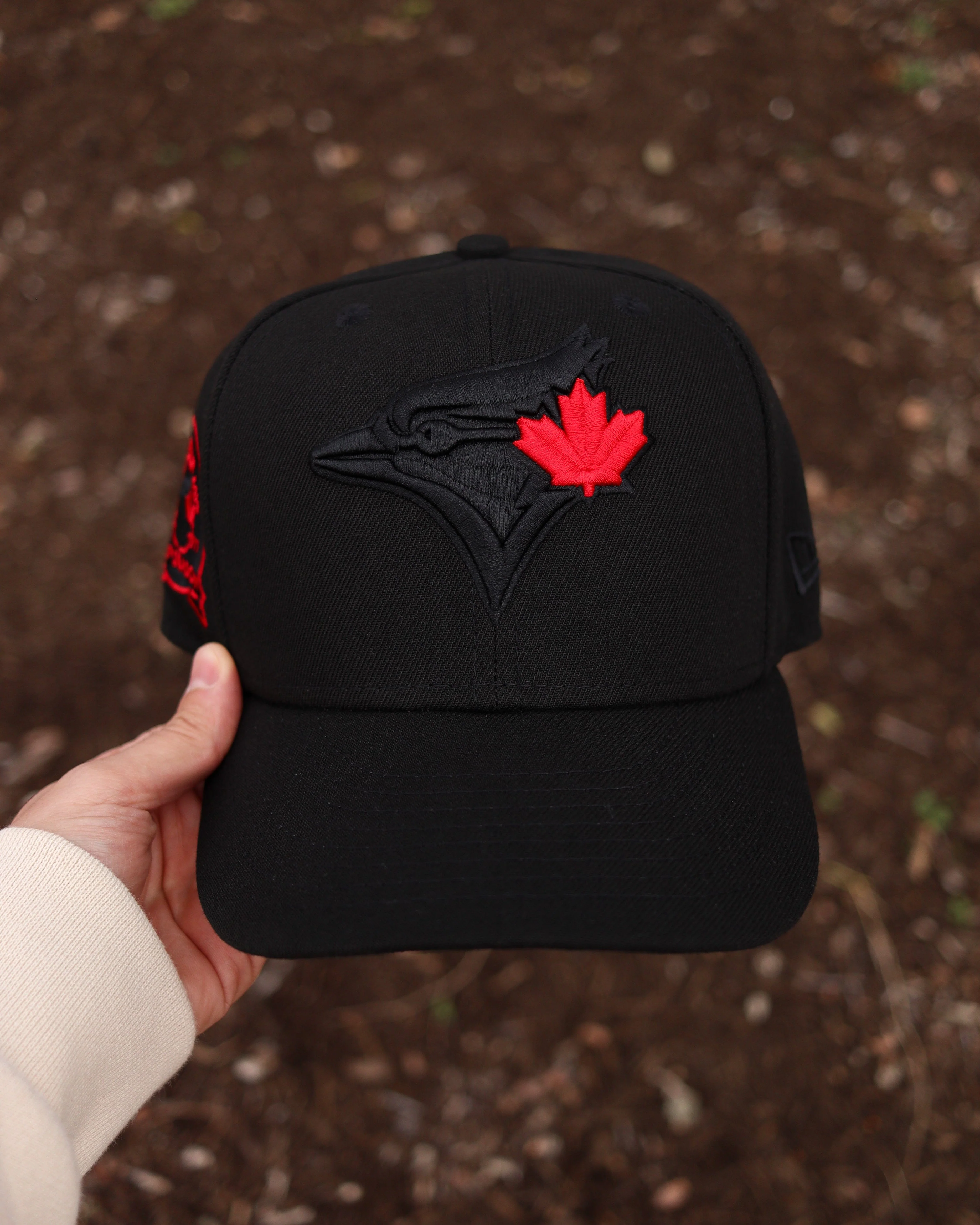 Blue jays (BLK/RED) - Image 2