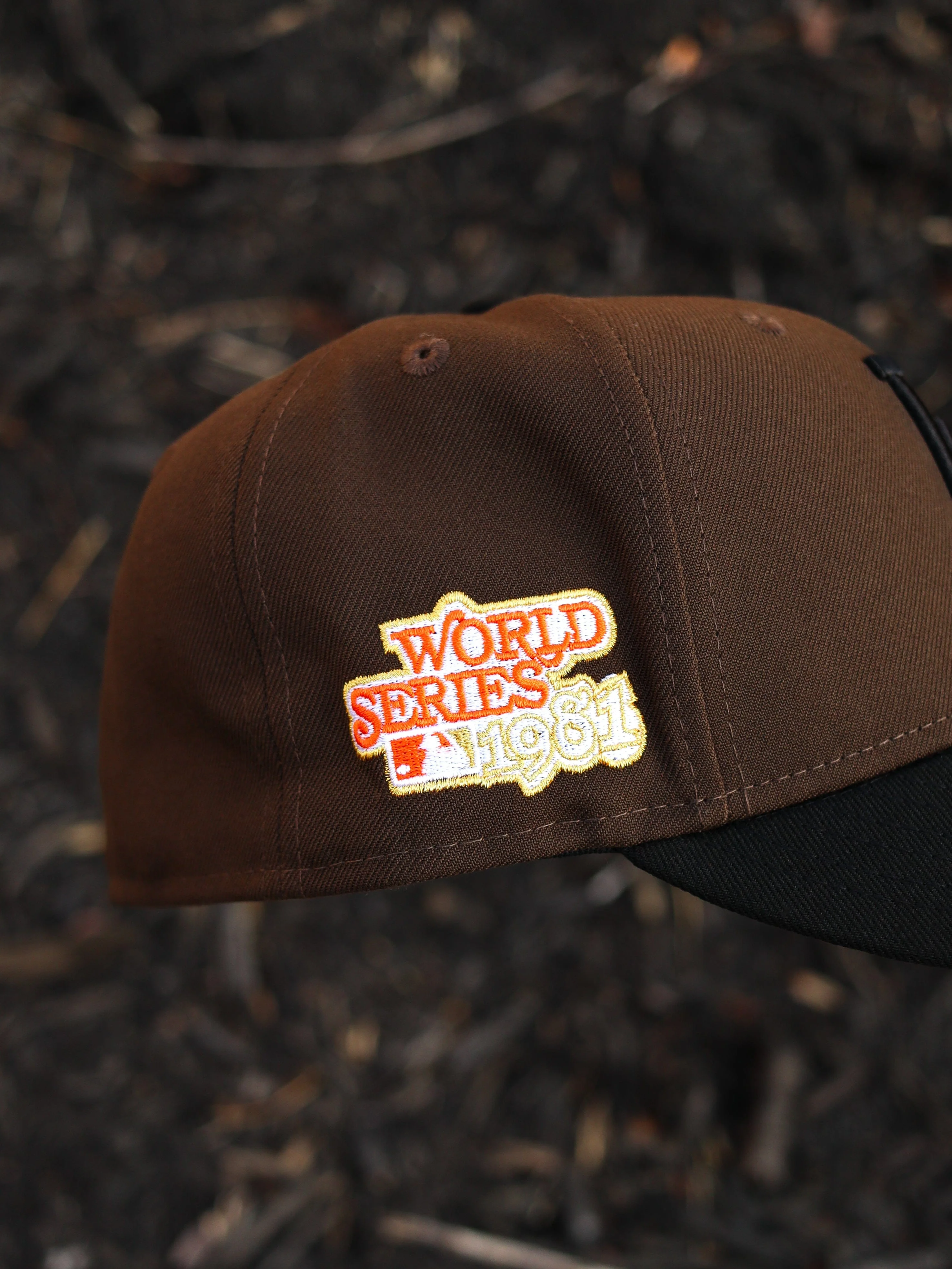 Brown/orange Dodgers - Image 3