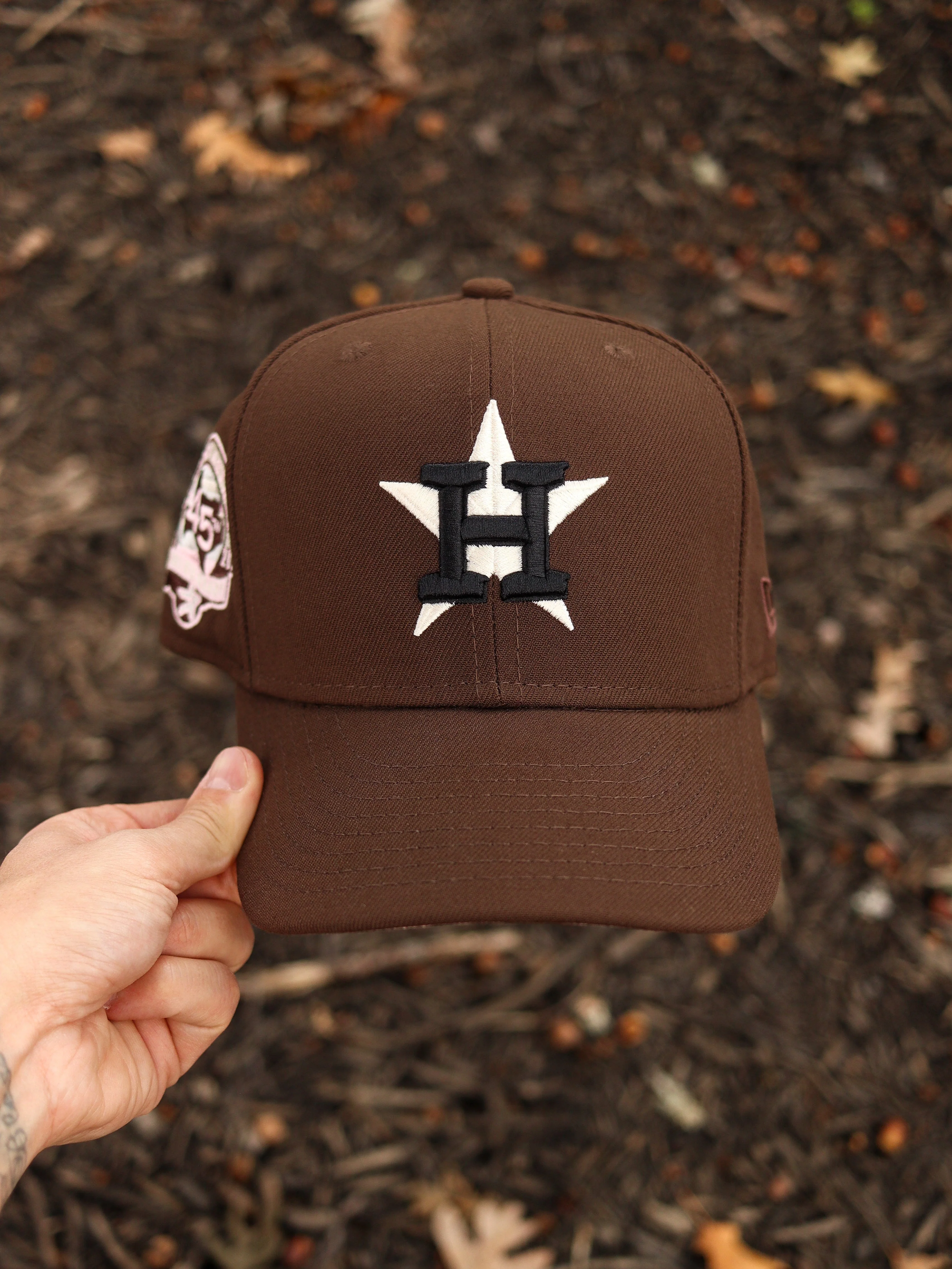 Brown pinky Astros - Image 2