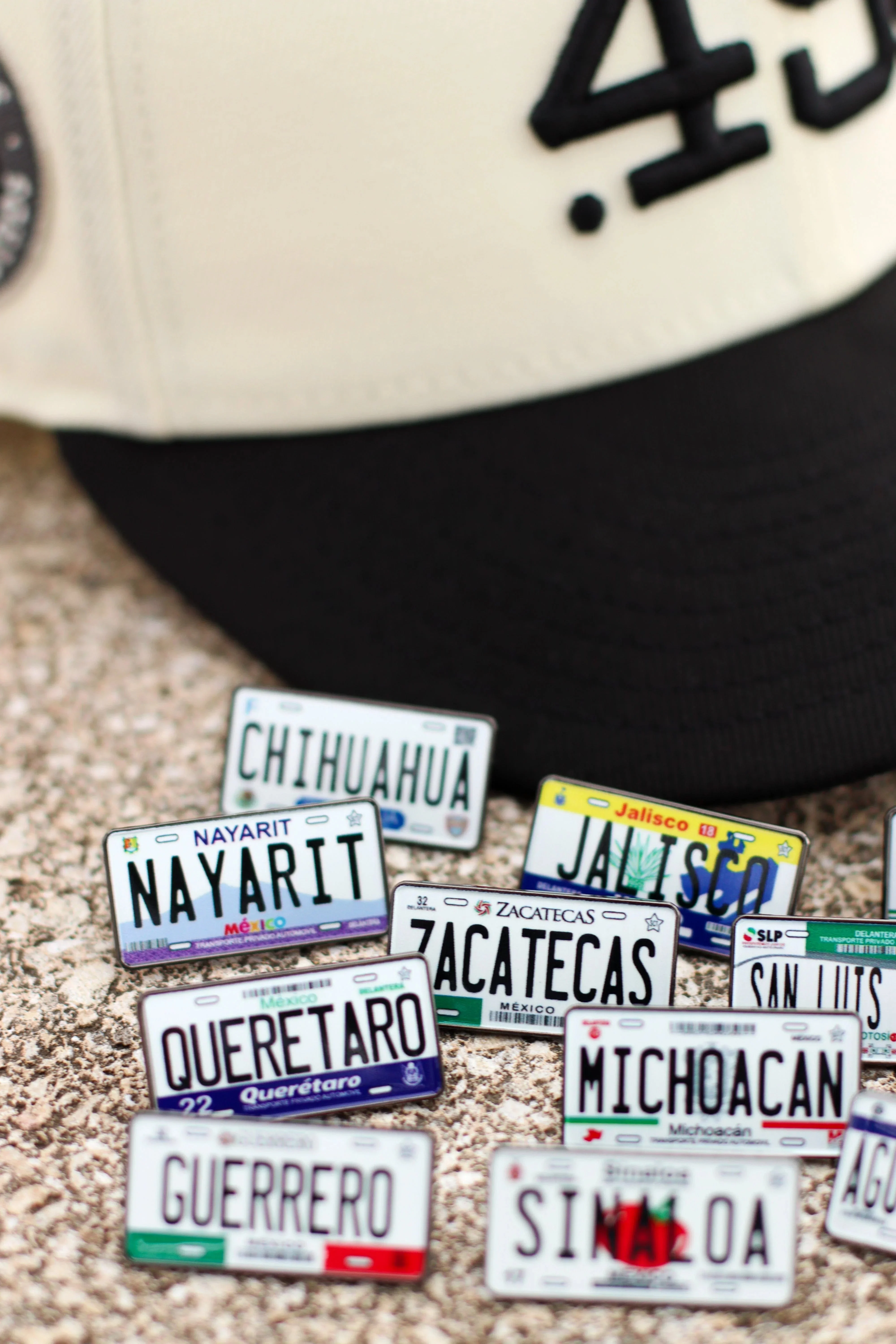 Colored Mexico License Plate Pins - Image 5