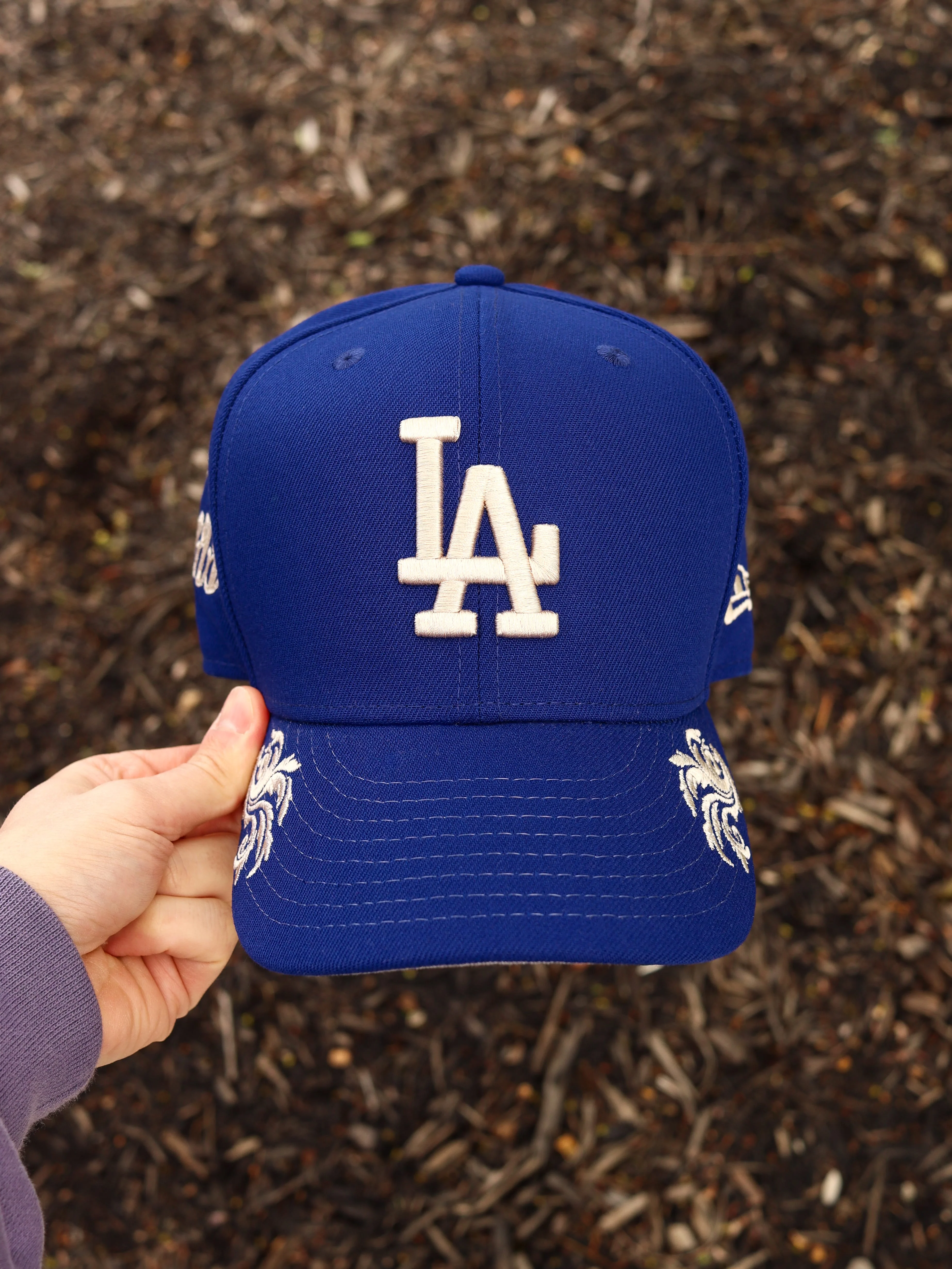 Blue Dodgers floral - Image 4