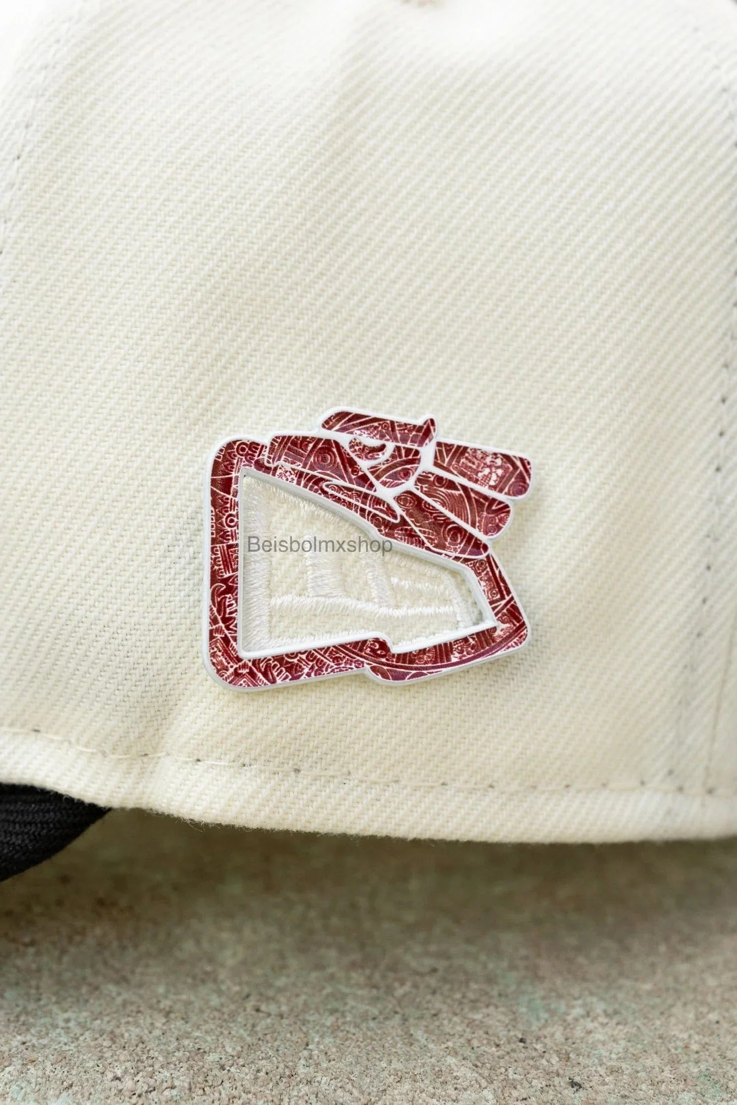 Echo en mexico burgendy/White NE FLAG - PIN - Image 3