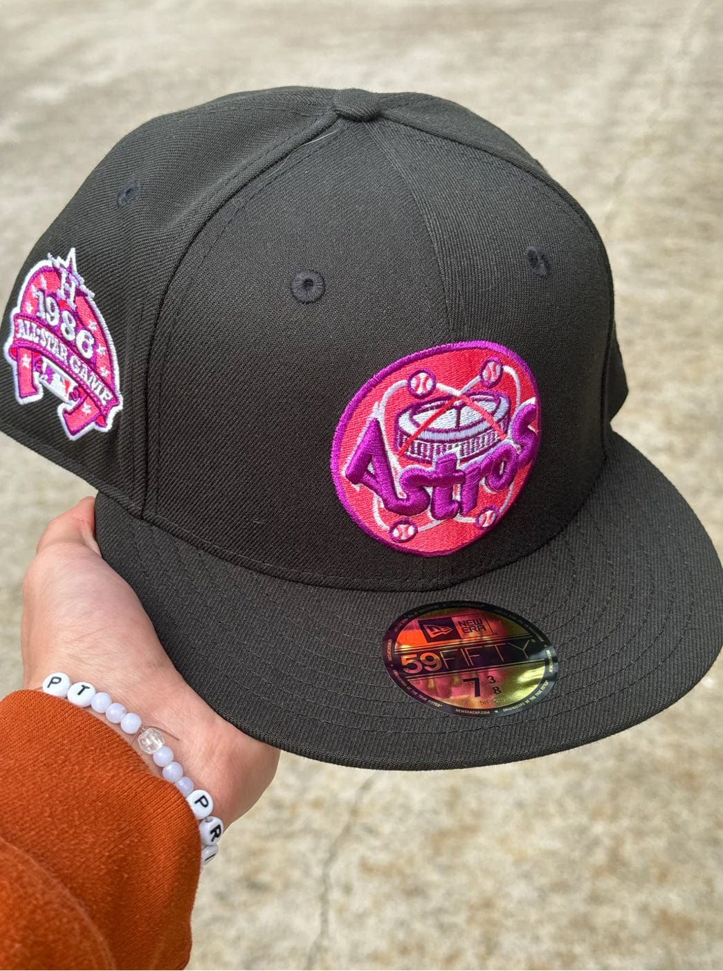 Moon rock Astros (pin not included) - Image 3