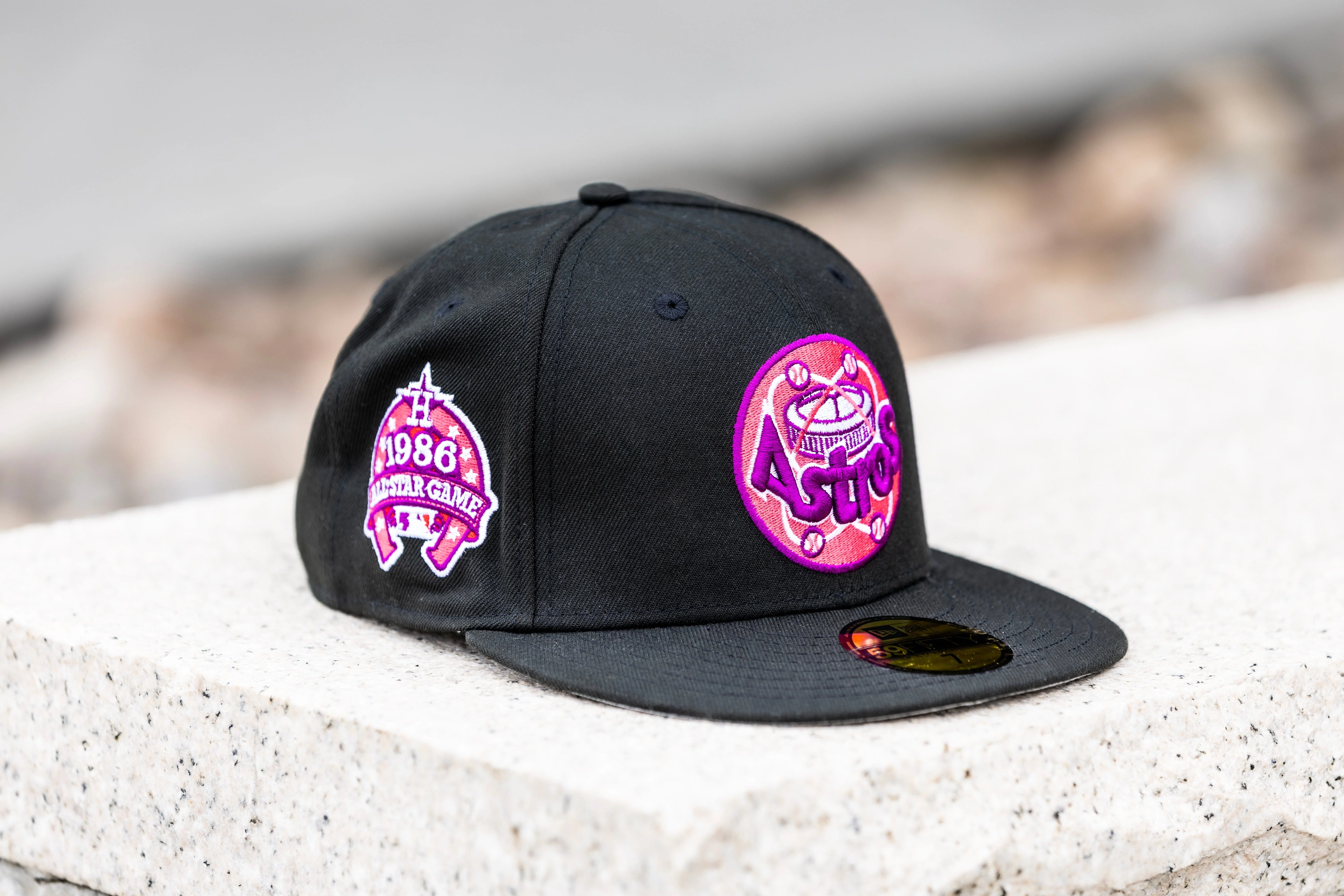 Moon rock Astros (pin not included) - Image 4