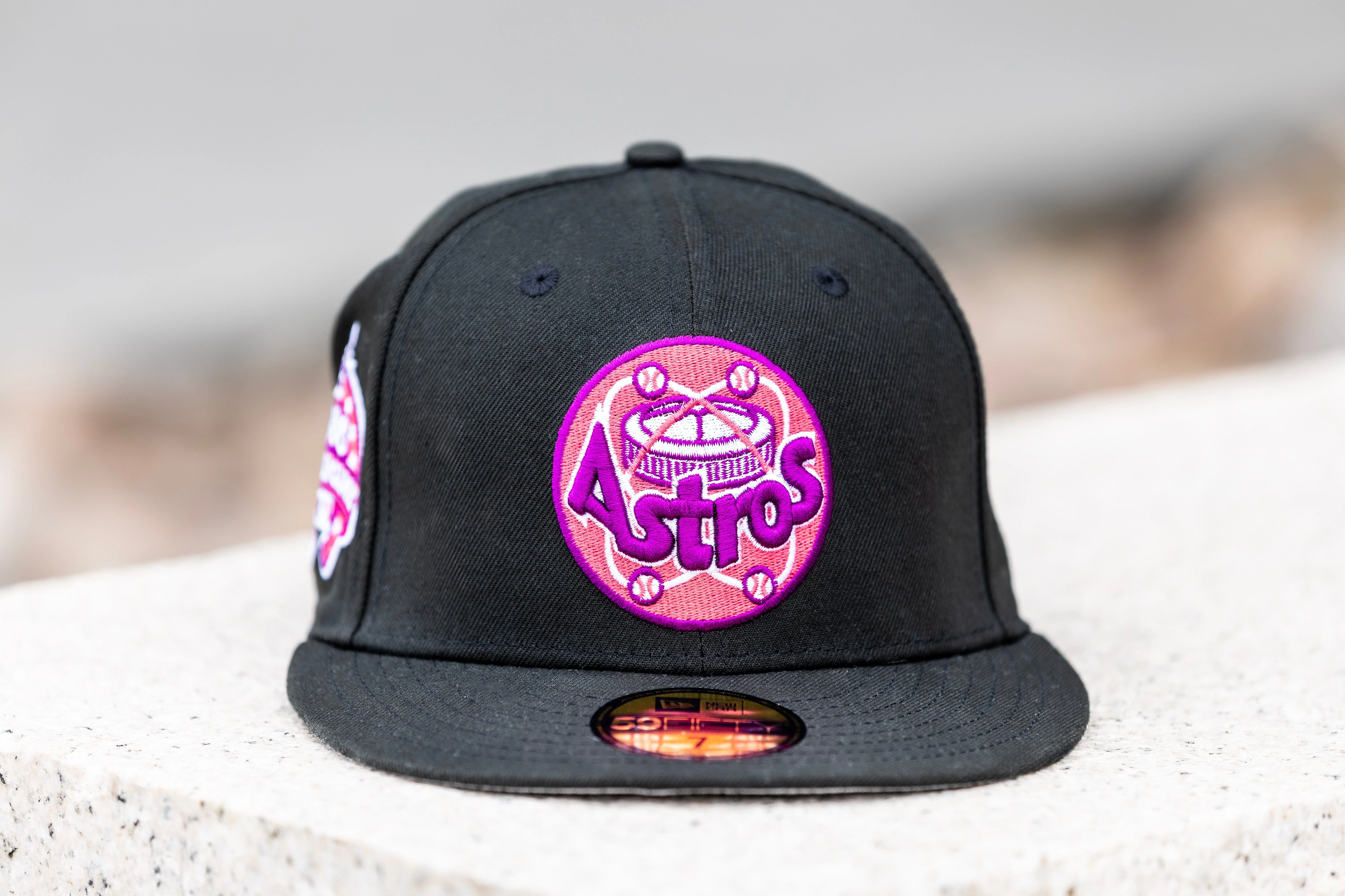 Moon rock Astros (pin not included) - Image 6