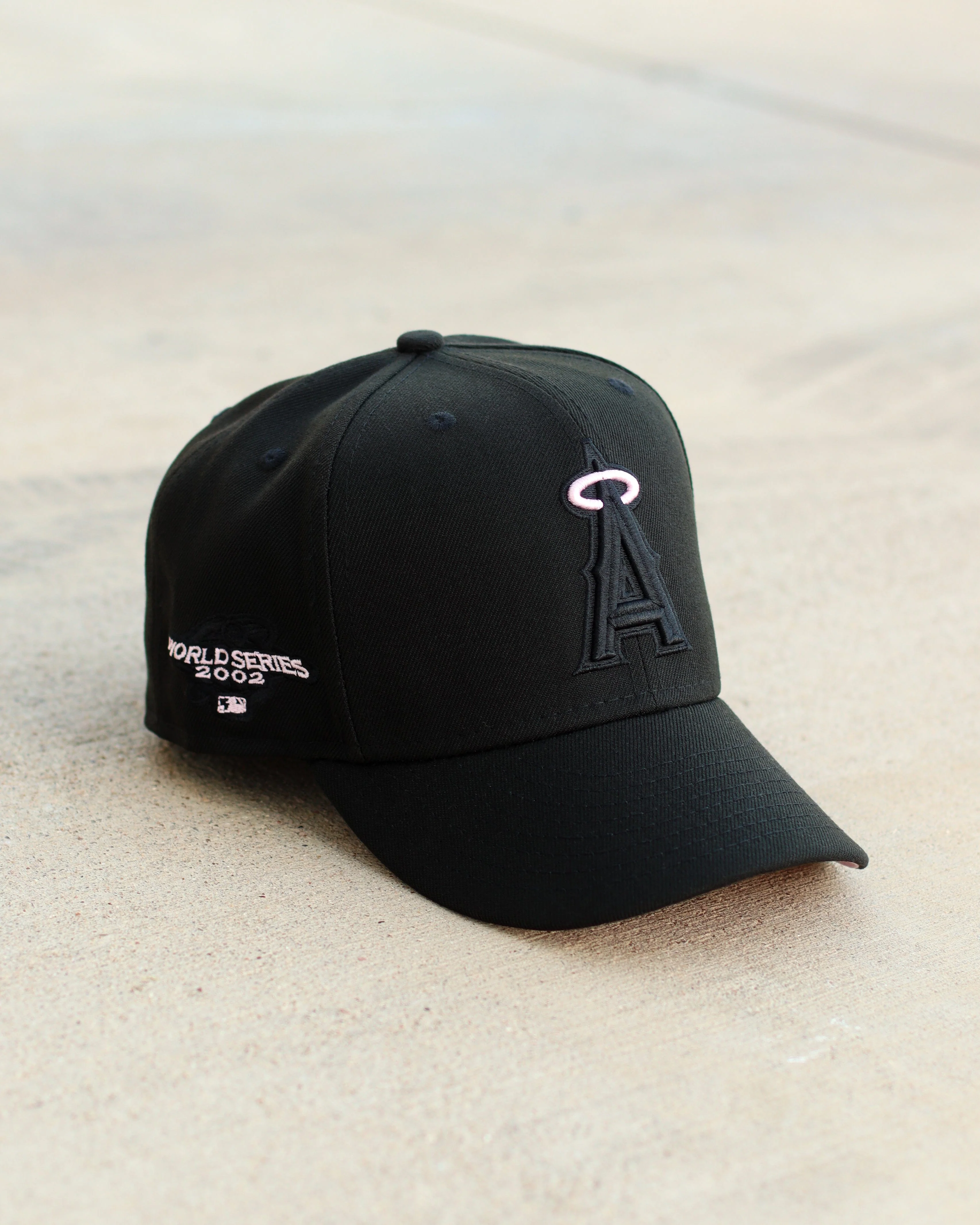 Pink/black angels hat - Image 3