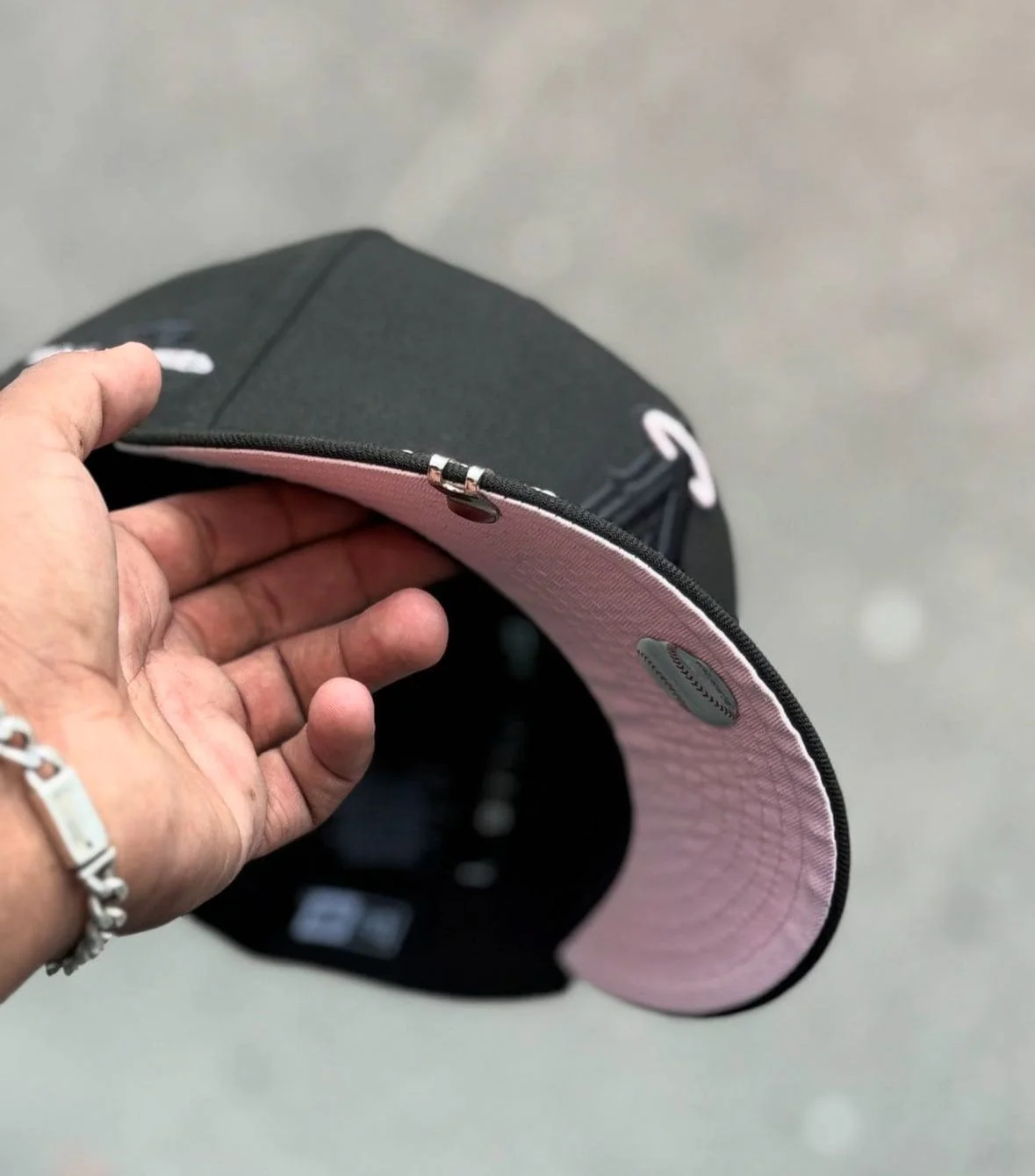 Pink/black angels hat - Image 9