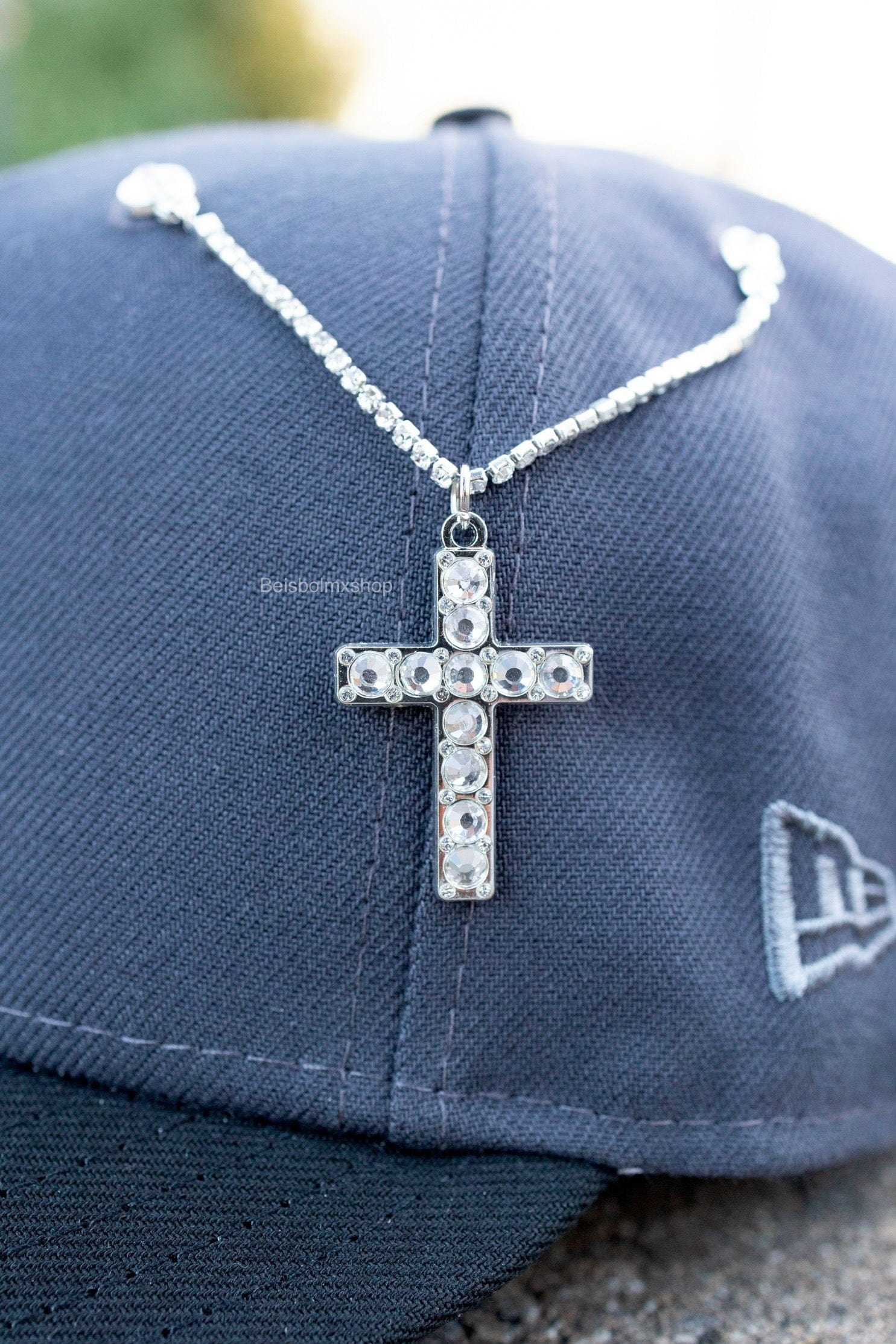 Silver Big rocks cross chain - Image 4